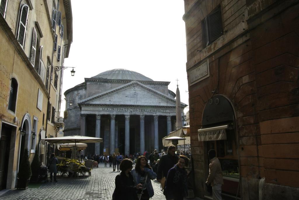 Apartament Pantheon Domus Valentino Rzym Zewnętrze zdjęcie